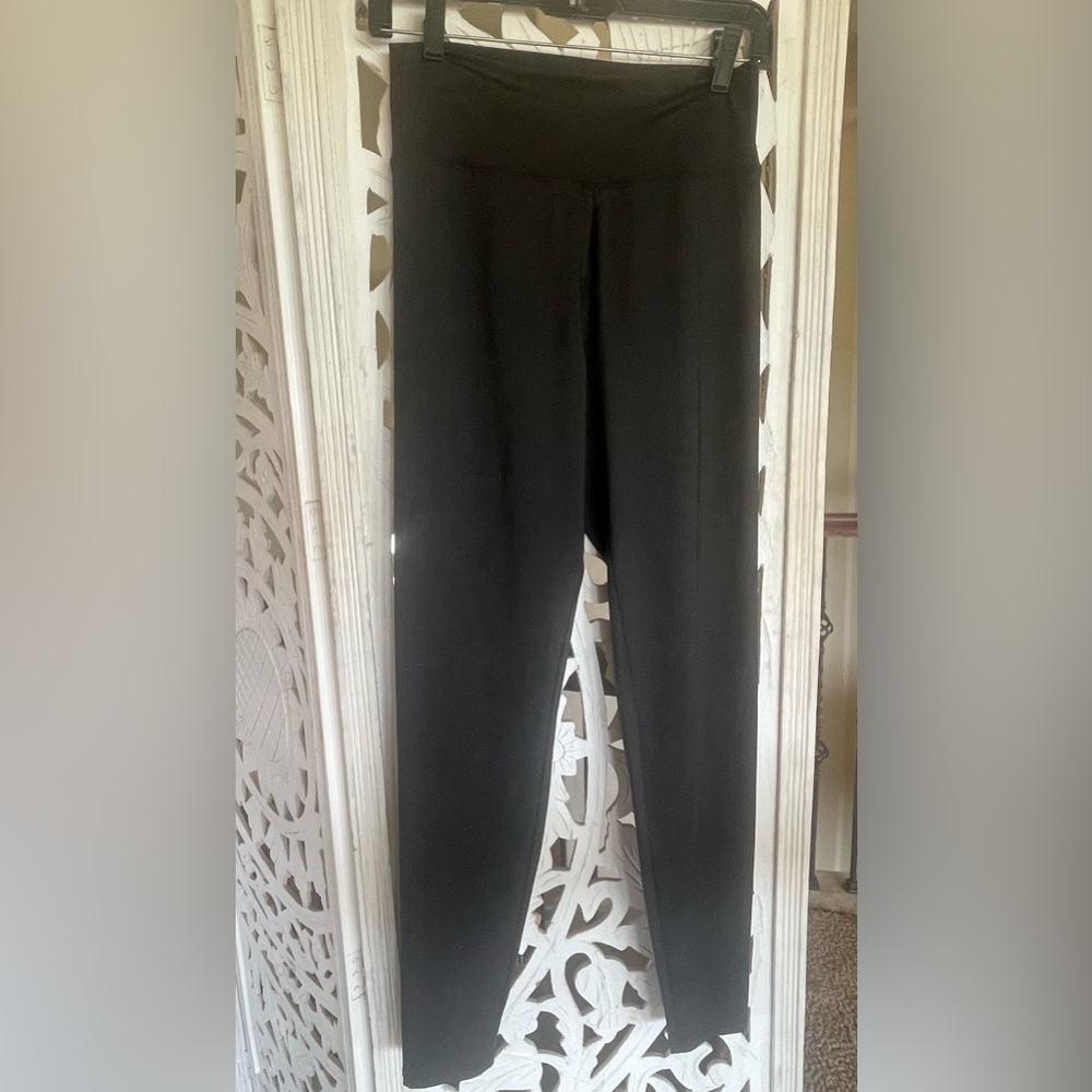 NWOT Women’s workout yoga pants Size M